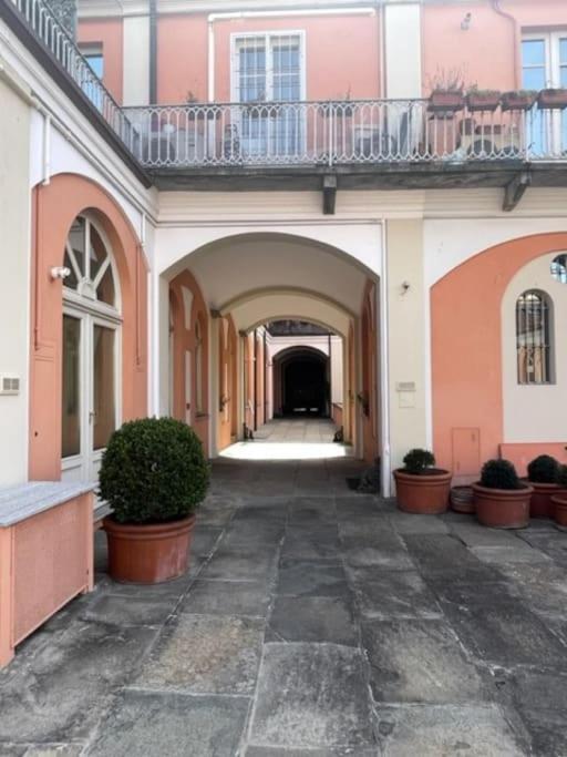 Ai Piedi Della Mole Apartament *